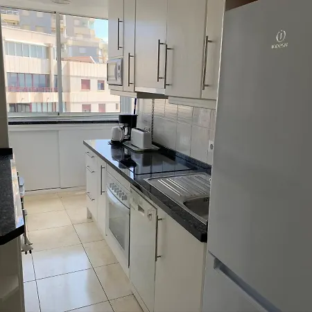 Apartament Service Lazaro- Aguamarina 26 *