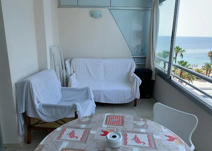 Service Lazaro- Aguamarina 26 * كاليبي