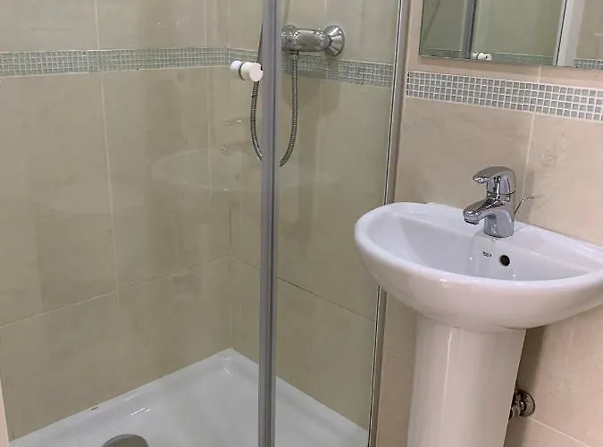 Service Lazaro- Aguamarina 26 * كاليبي